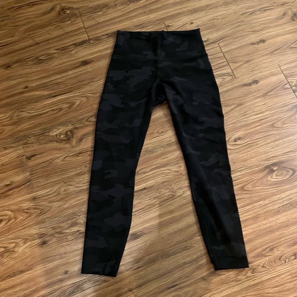 Lululemon Wunder Train camo leggings size 6